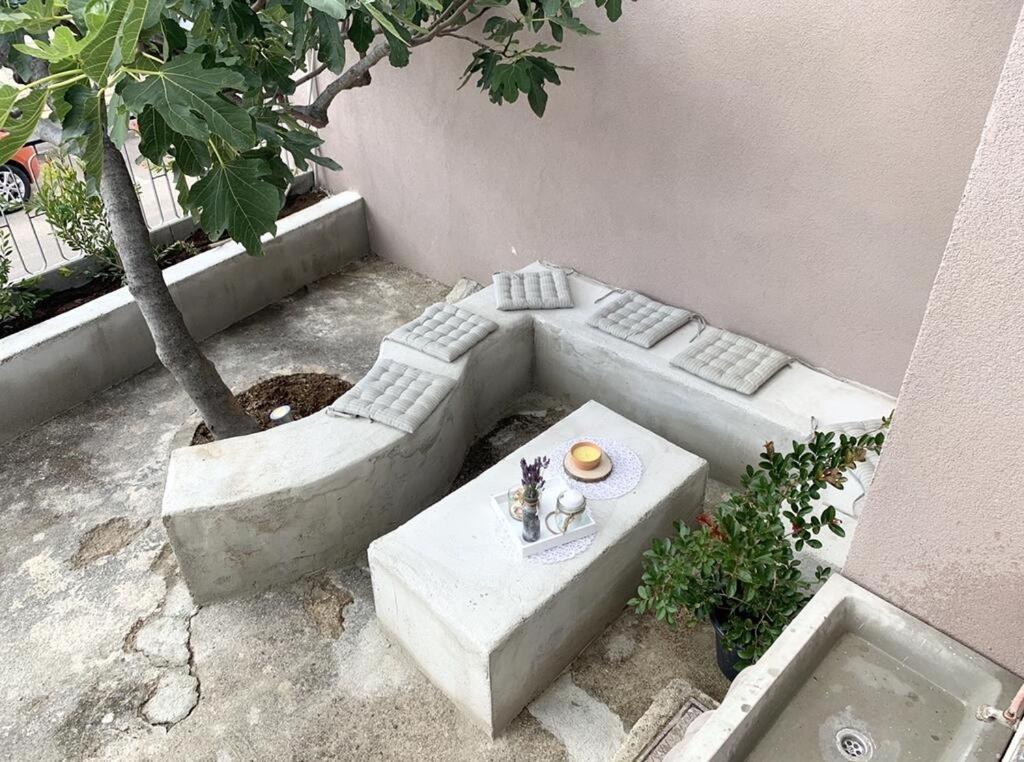 Ra City Garden Suite Pula Bagian luar foto