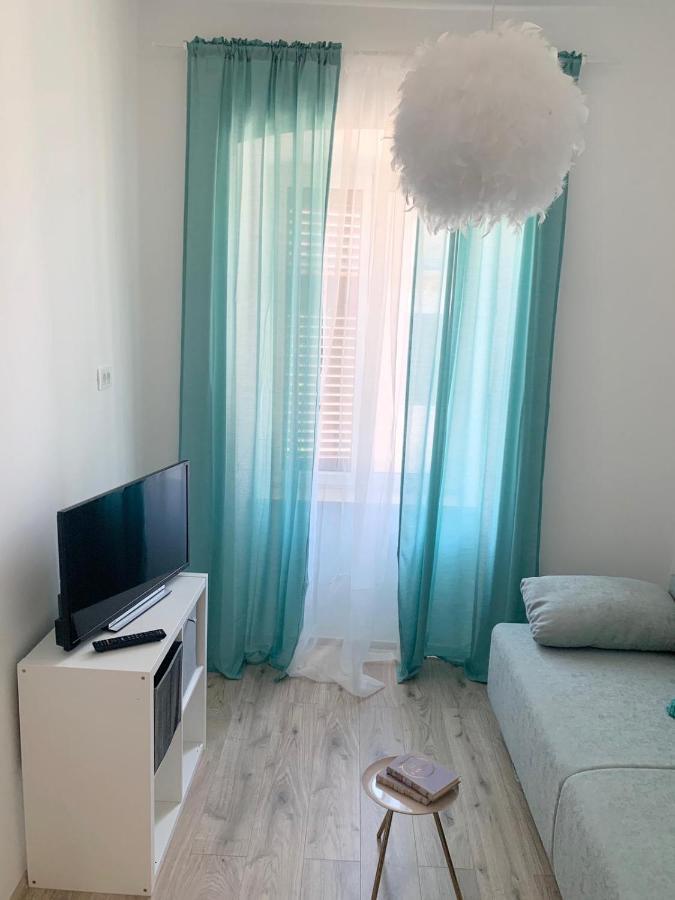 Ra City Garden Suite Pula Bagian luar foto